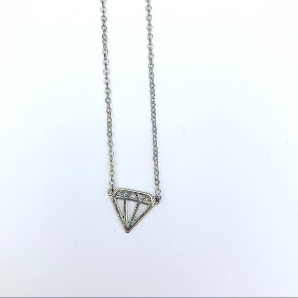 𝅺Diamond shape Pendant Necklace - Picture 3 of 7